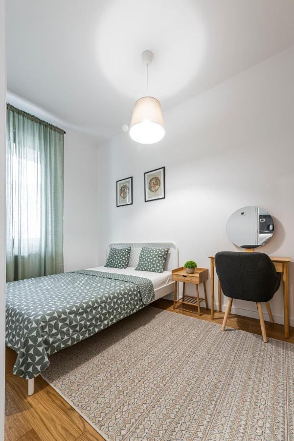 Vertigo One Bedroom Apartment-Free Private Parking Нови Сад Екстериор снимка