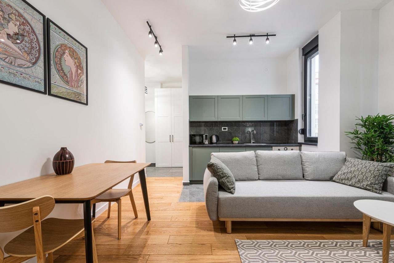 Vertigo One Bedroom Apartment-Free Private Parking Нови Сад Екстериор снимка