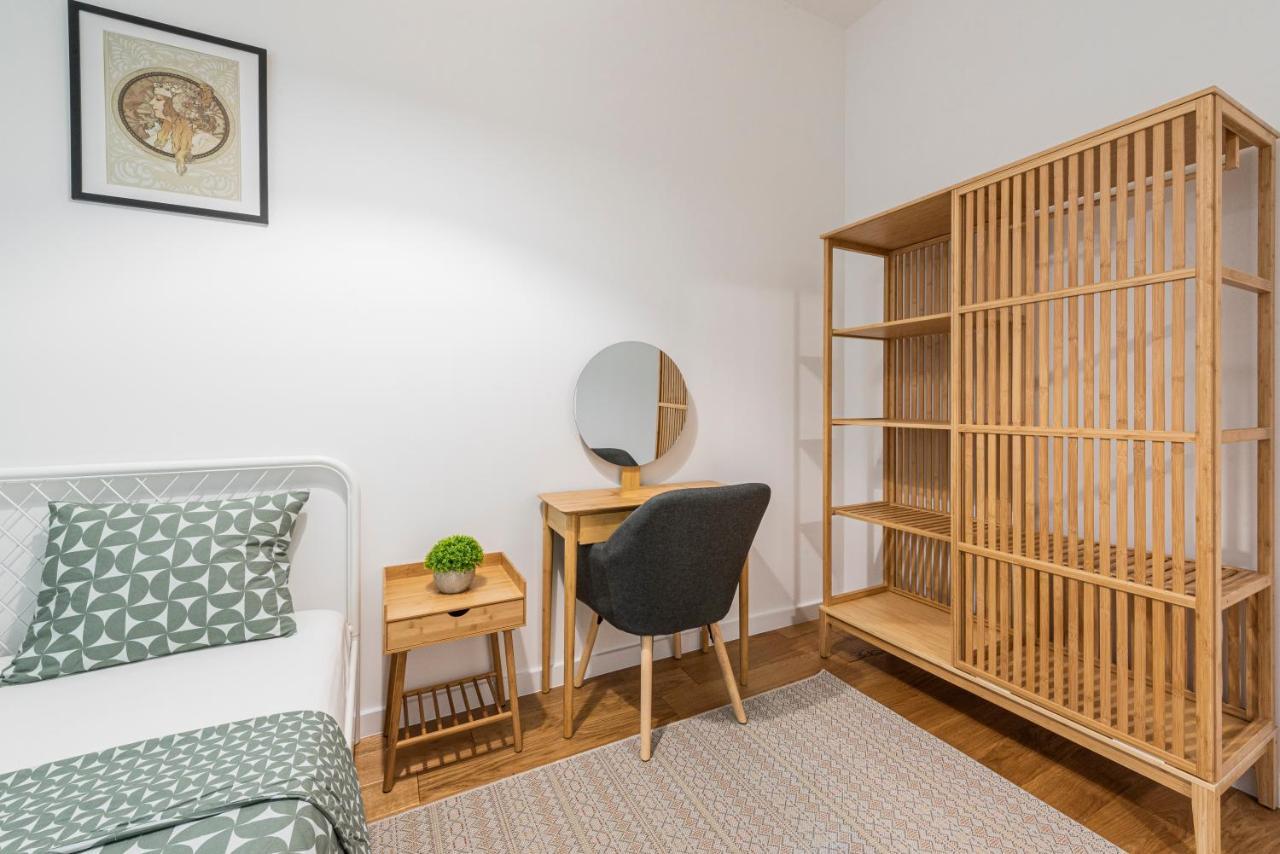 Vertigo One Bedroom Apartment-Free Private Parking Нови Сад Екстериор снимка